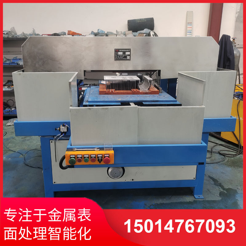 鋁材(cai)直(zhi)紋拉絲機(ji)生産供(gong)應