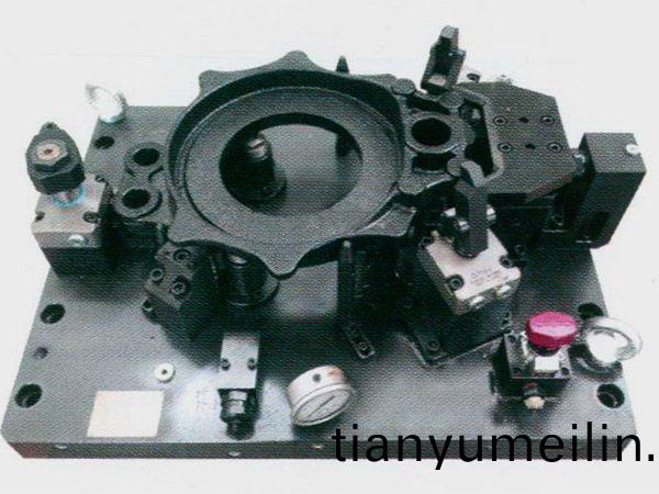 製動器(qi)底(di)闆液壓裌具(ju)